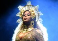 Beyoncé dévoile son baby bump en live