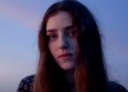 Birdy part "Voyager" dans son clip