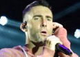 Adam Levine repousse une fan en plein concert