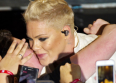 Pink : son incroyable geste en plein concert