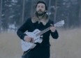 U. Forman résiste au froid dans son nouveau clip