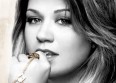 Kelly Clarkson assure mais ne surprend pas