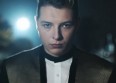 John Newman dans le clip "Losing Sleep"