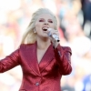 Lady Gaga chante l'hymne national américain au Super Bowl 2016 : photos