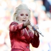 Lady Gaga chante l'hymne national américain au Super Bowl 2016 : photos