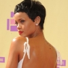 Rihanna : son nouveau look aux MTV Video Music Awards 2012 (photos)