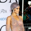 Rihanna et sa robe transparente, vedettes des CFDA Fashion Awards : photos