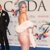 Rihanna et sa robe transparente, vedettes des CFDA Fashion Awards : photos