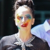 Lady Gaga en mode "ARTPOP" dans les studios de E! News : photos