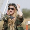 Avril Lavigne sur le tournage de "Rock N Roll" : photos